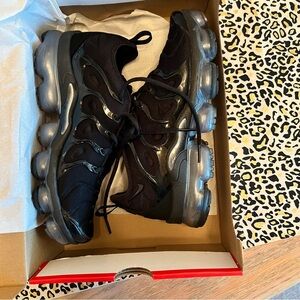 Nike Black and Gray Athletic Shoes